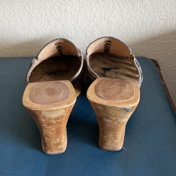 MIA Clogs - Picture 2 of 5